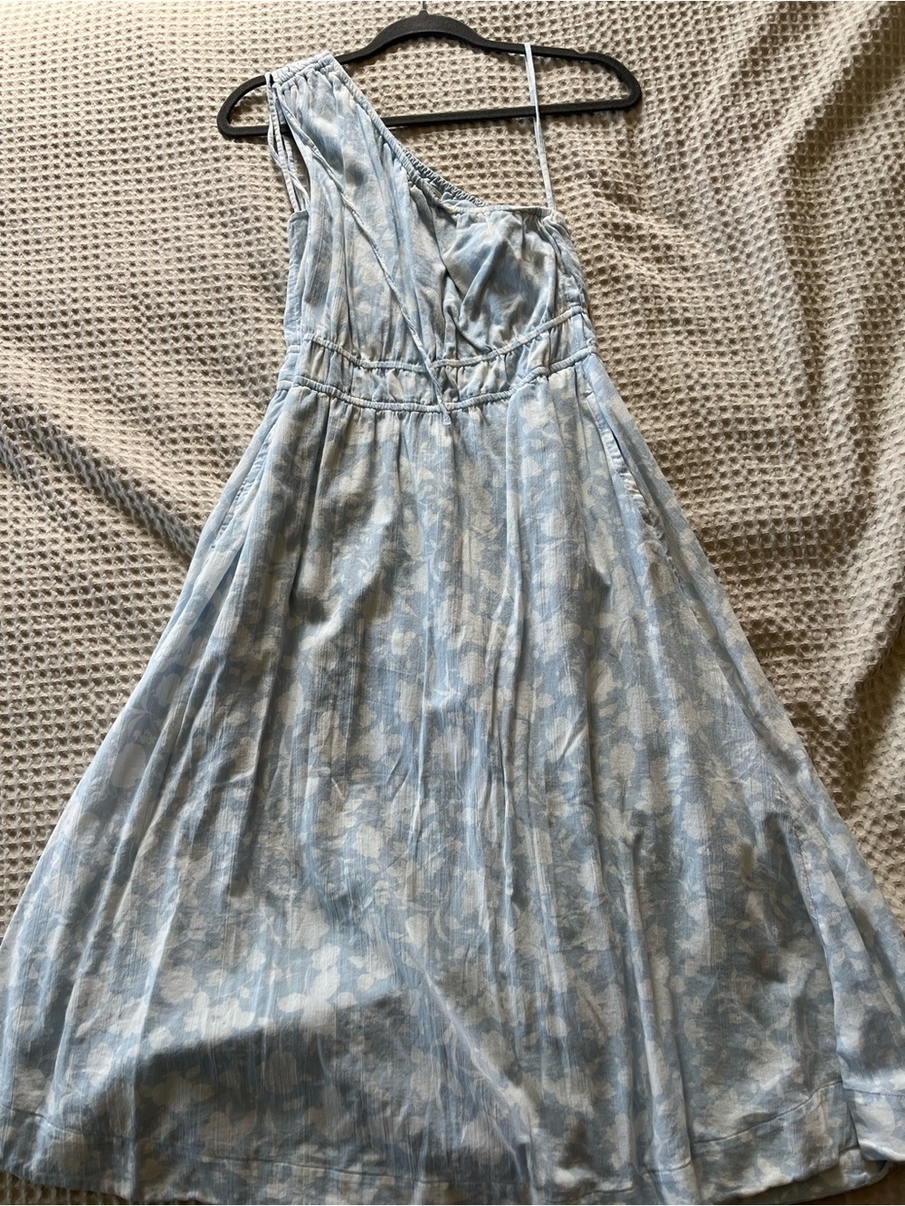 Light Blue One-Shoulder Maxi Dress - Elegant Summer Style